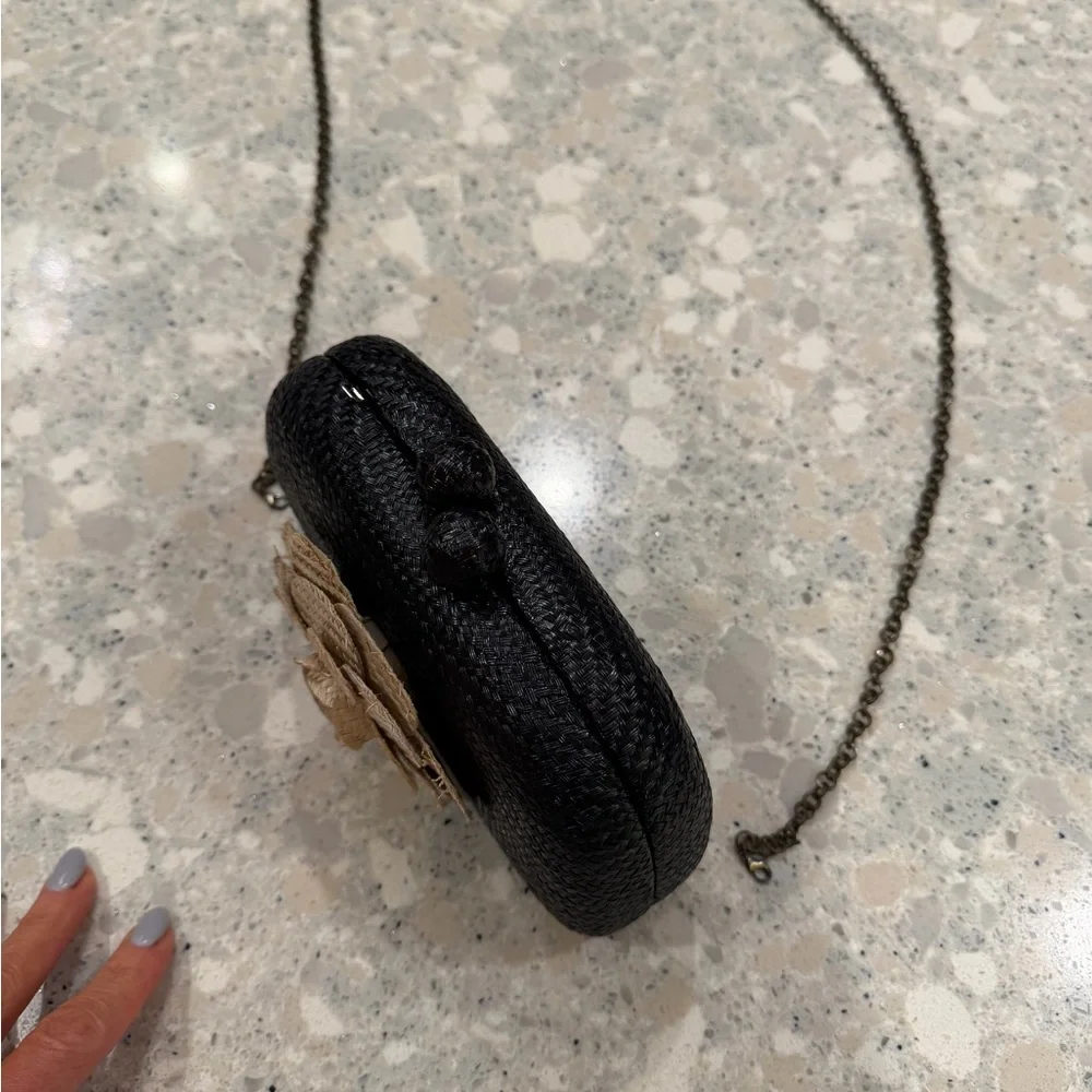 Serpui Mia Flower Bun Clutch - Black and Cream - Adorable!!! - Picture 8 of 10
